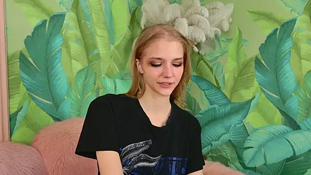 4example Chloe online show from 29, 3, 2026