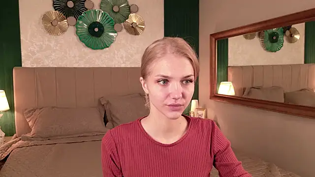 4example Chloe online show from 30, 5, 2026