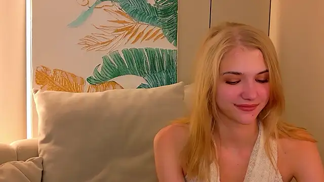 4example Chloe online show from 7, 7, 2026