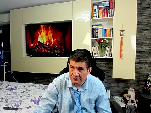 SpartacusDaddy48 online show from 8, 2, 2026