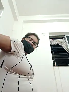 Snapshot of Elie_couple143 chatting on 13, 9, 2025 Elie couple143 online show from 13, 9, 2025