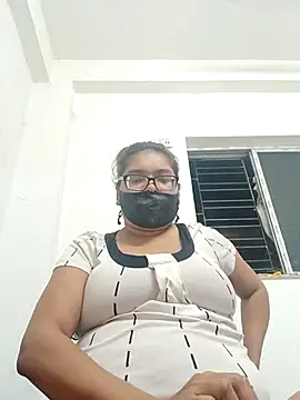 Snapshot of Elie_couple143 chatting on 1, 10, 2025 Elie couple143 online show from 1, 10, 2025