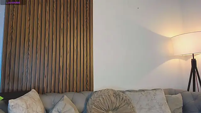 Maximo Wolff online show from 5, 3, 2026