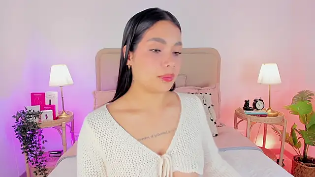 Cutie Riley online show from 18, 9, 2025