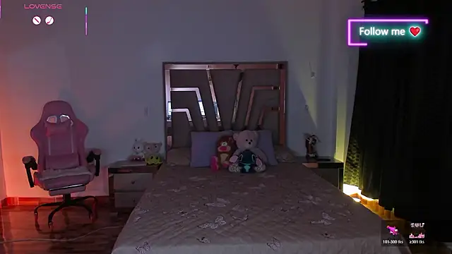 lunaarose online show from 4, 2, 2026