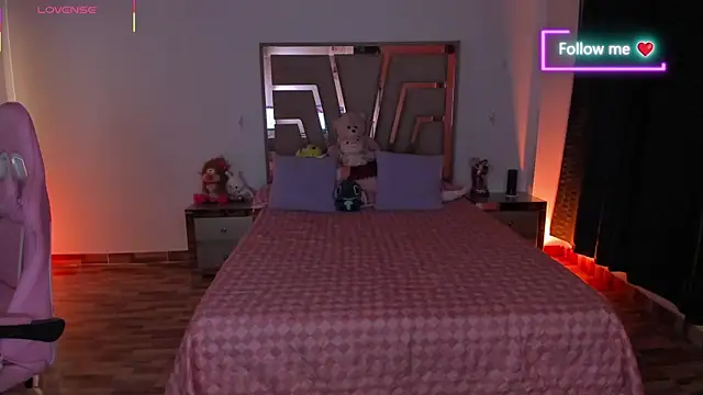 lunaarose online show from 20, 4, 2026