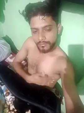 Snapshot of king_raaj1999 chatting on 17, 11, 2025 king raaj1999 online show from 17, 11, 2025