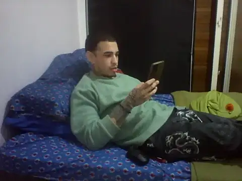 Snapshot of Amorrochyz chatting on 20, 9, 2025 Amorrochyz online show from 20, 9, 2025