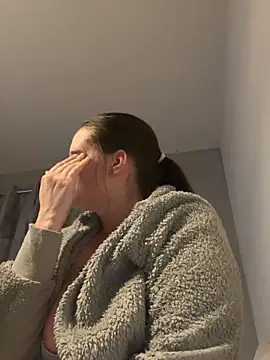 LollyLove  online show from 13, 4, 2026