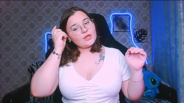 InLoveWithLife26 online show from 15, 10, 2025