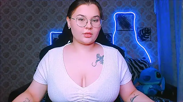 InLoveWithLife26 online show from 19, 11, 2025