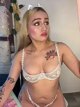 Sara Sophia420 online show from 25, 6, 2026
