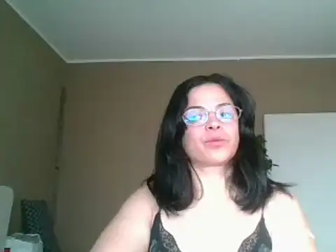 ITALIANASISIXX online show from 15, 4, 2026