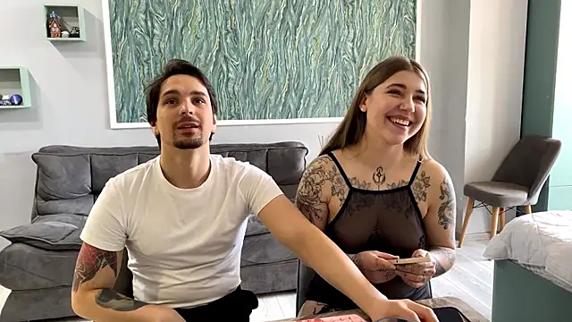 VelvetMiley online show from 17, 4, 2026