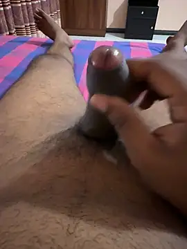 Snapshot of creepy7boy chatting on 30, 11, 2025 creepy7boy online show from 30, 11, 2025