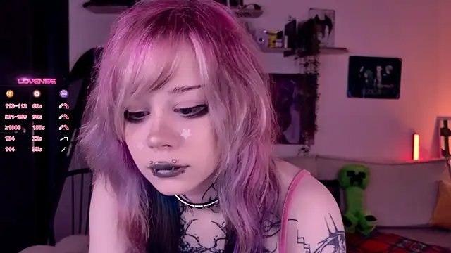 Lollyshy online show from 4, 11, 2025