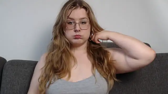 Snapshot of AgnesRoseCams chatting on 13, 3, 2026 AgnesRoseCams online show from 13, 3, 2026