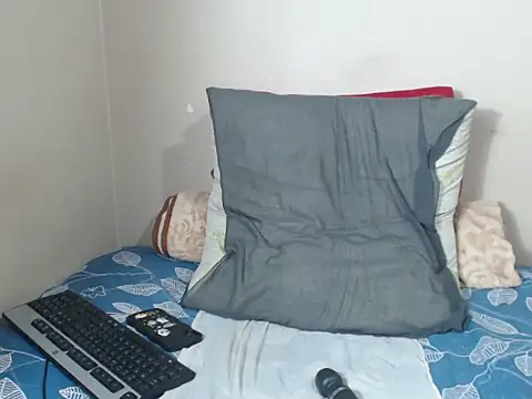  SweetLips  online show from 28, 5, 2026