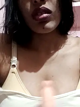 kaviyaponnu0987 online show from 9, 10, 2025