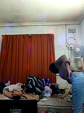 Juicy Candy-Reloaded online show from 15, 11, 2025