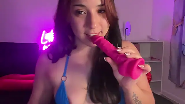 nina lovez online show from 10, 9, 2025