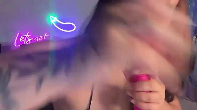 nina lovez online show from 3, 10, 2025