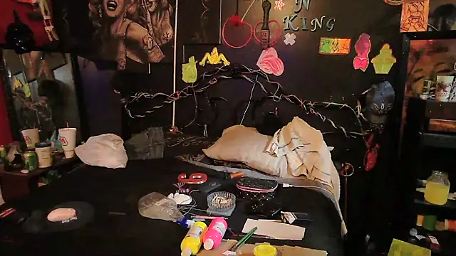 Splash Queen420 online show from 9, 3, 2026