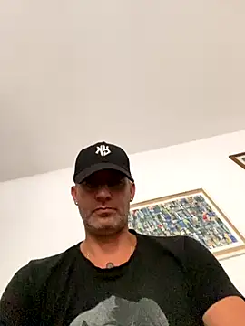 Snapshot of Maurinho3005 chatting on 13, 9, 2025 Maurinho3005 online show from 13, 9, 2025