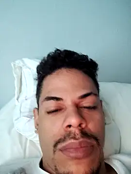 Snapshot of Yasel69 chatting on 16, 4, 2026 Yasel69 online show from 16, 4, 2026