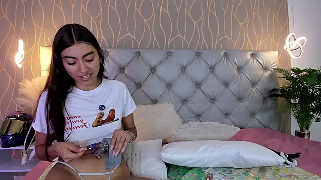 Naughty Couple83 online show from 6, 6, 2026