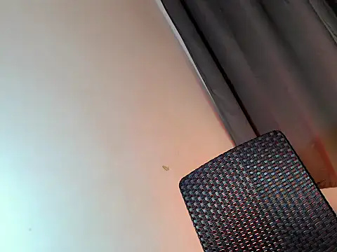 your hottest kim online show from 18, 12, 2025