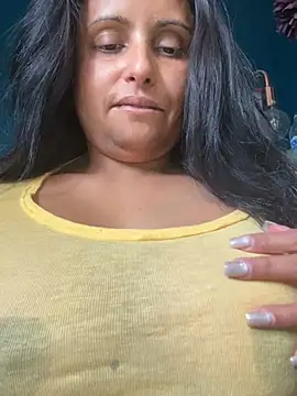 Snapshot of Angelaarayexx chatting on 18, 5, 2026 Angelaarayexx online show from 18, 5, 2026