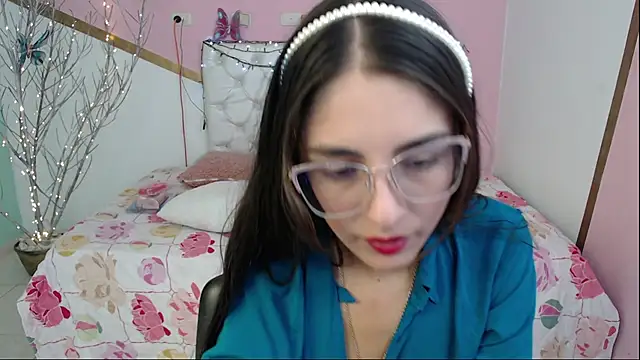 Snapshot of sofi_san chatting on 2, 10, 2025 sofi san online show from 2, 10, 2025