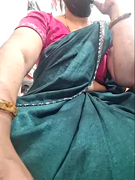 Snapshot of indianhotwife639 chatting on 21, 4, 2026 indianhotwife639 online show from 21, 4, 2026