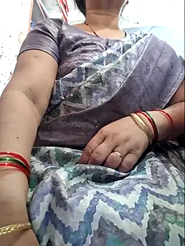 Snapshot of indianhotwife639 chatting on 27, 5, 2026 indianhotwife639 online show from 27, 5, 2026