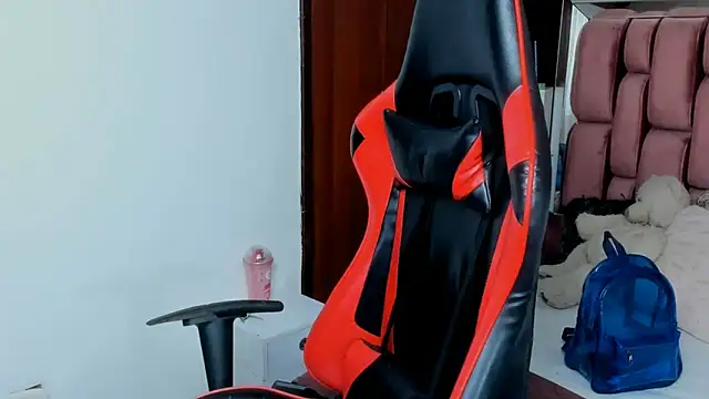 Snapshot of sara_slut21 chatting on 18, 3, 2025 sara slut21 online show from 18, 3, 2025