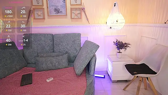 LoonaNyx online show from 13, 10, 2025