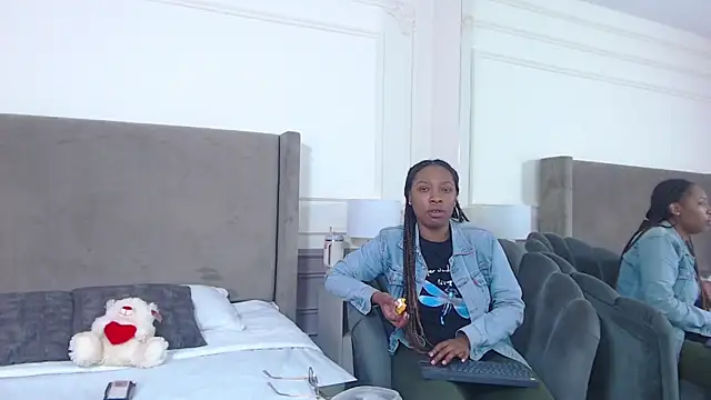 NatashaSilver online show from 21, 10, 2025