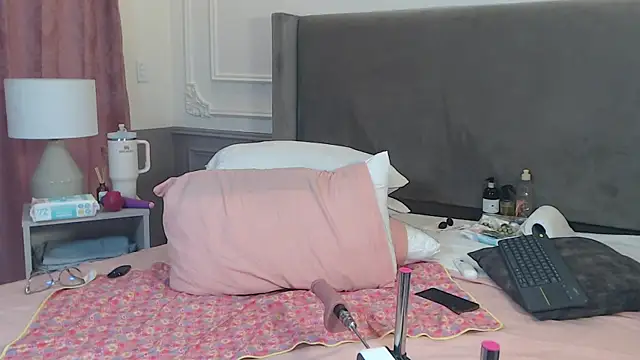 NatashaSilver online show from 13, 12, 2025