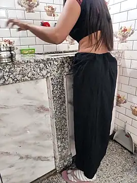 Snapshot of Shalu_G chatting on 9, 2, 2026 Shalu G online show from 9, 2, 2026