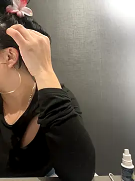 Emily Rivers  online show from 22, 10, 2025