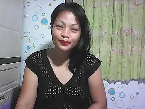 Snapshot of HottyElle chatting on 24, 4, 2026 HottyElle online show from 24, 4, 2026