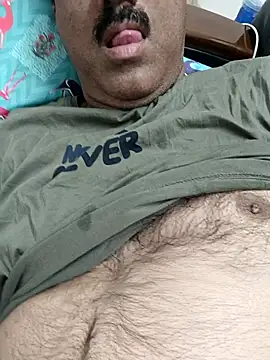 Snapshot of moonflower25 chatting on 21, 2, 2026 moonflower25 online show from 21, 2, 2026