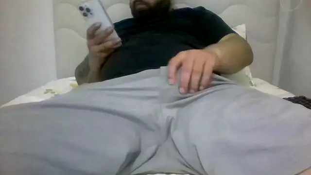 Snapshot of hardick582 chatting on 8, 11, 2025 hardick582 online show from 8, 11, 2025