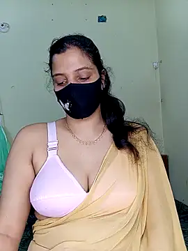 Rose-luckey online show from 27, 11, 2025