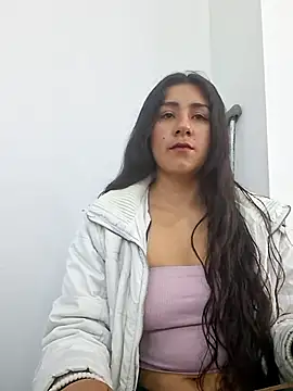 CAROLINE  07 online show from 1, 12, 2025