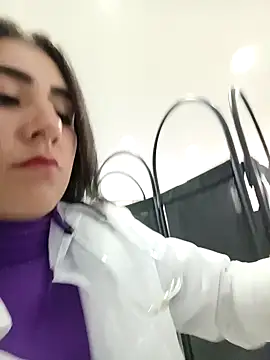 CAROLINE  07 online show from 17, 4, 2026