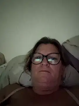 Delphineben online show from 28, 9, 2025