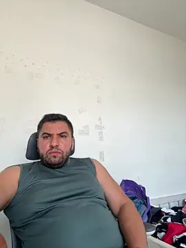 raulgzz4 online show from 21, 7, 2026