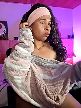 Snapshot of IVONNE_COLLINS33 chatting on 5, 3, 2026 IVONNE COLLINS33 online show from 5, 3, 2026